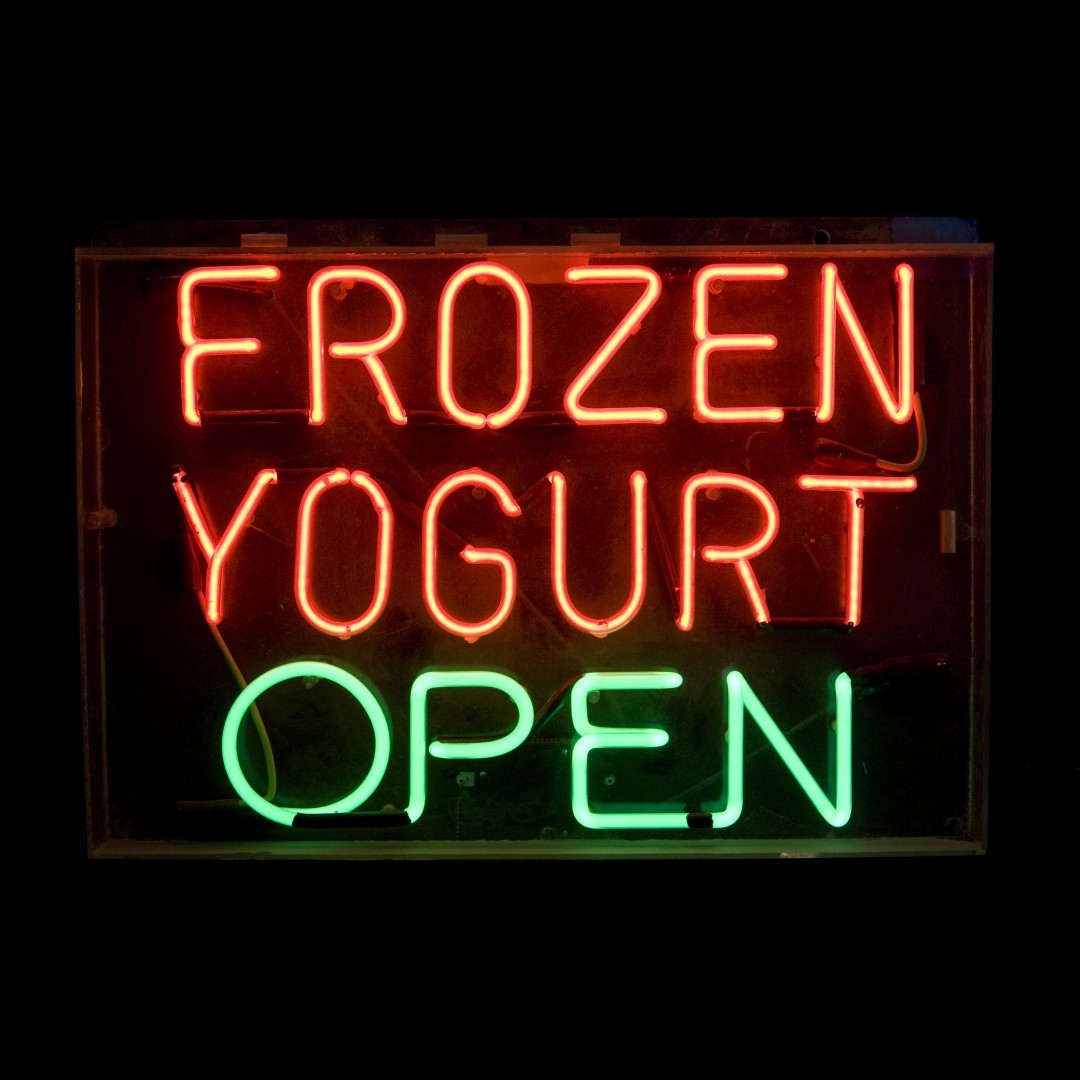 ICE CREAM SIGNS & NEON - Air Designs